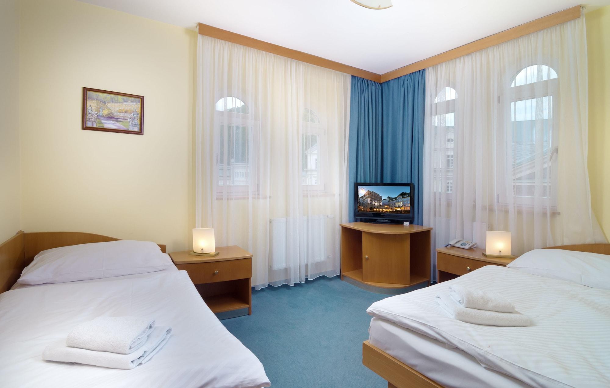 קרלובי וארי Hotel Ruze מראה חיצוני תמונה