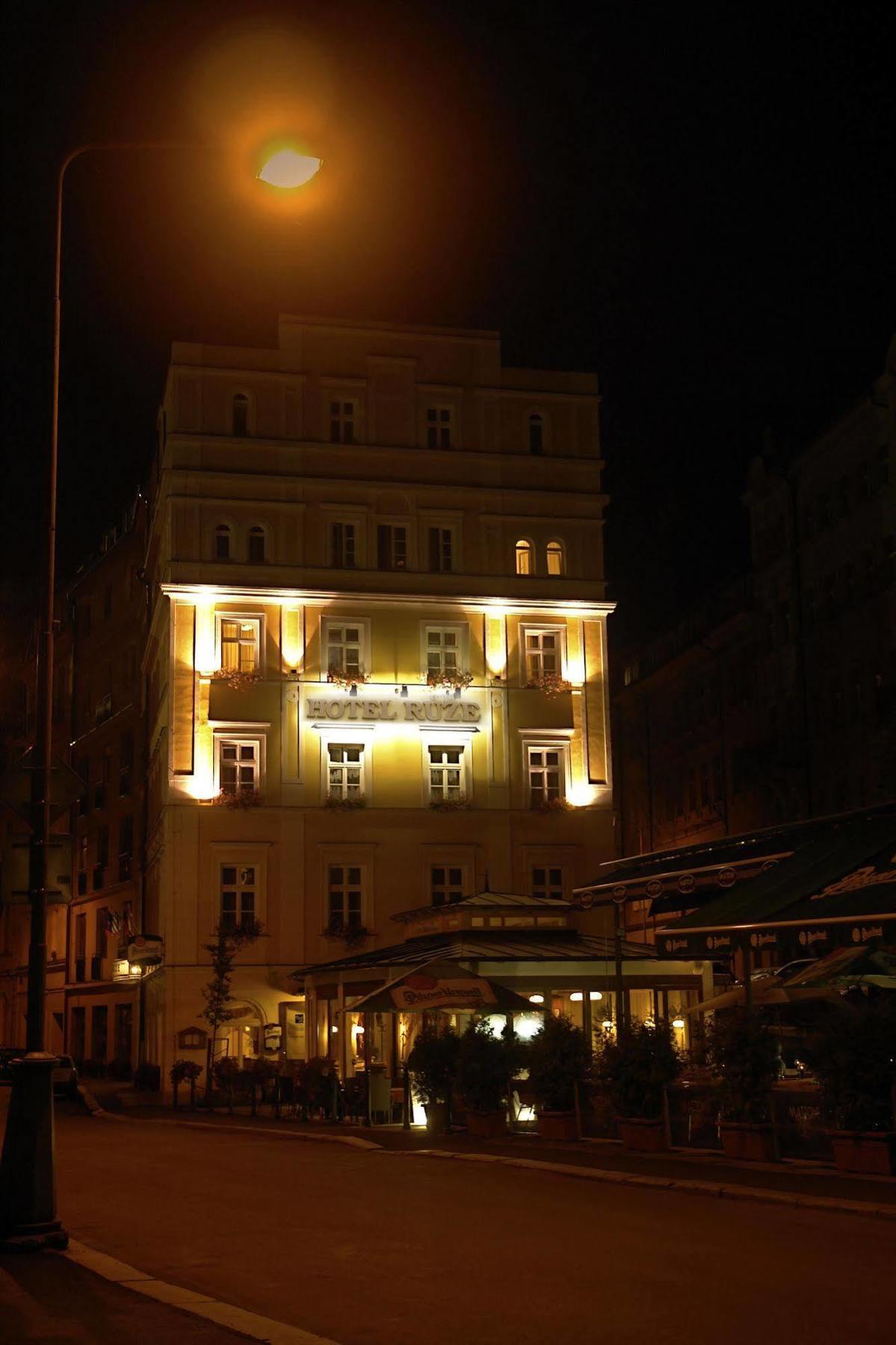 קרלובי וארי Hotel Ruze מראה חיצוני תמונה
